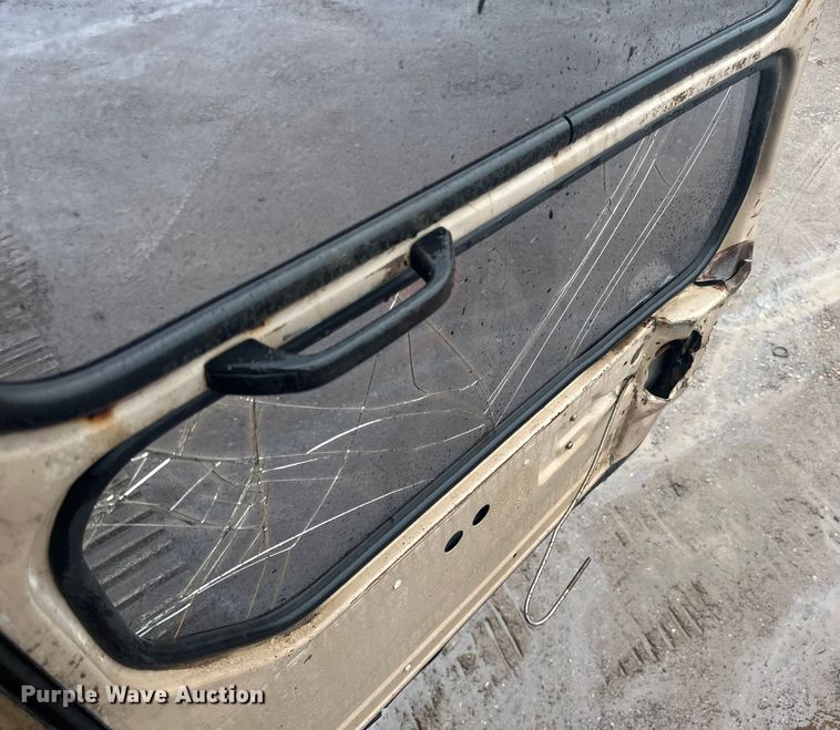 image for item DQ0804 John Deere 590D excavator