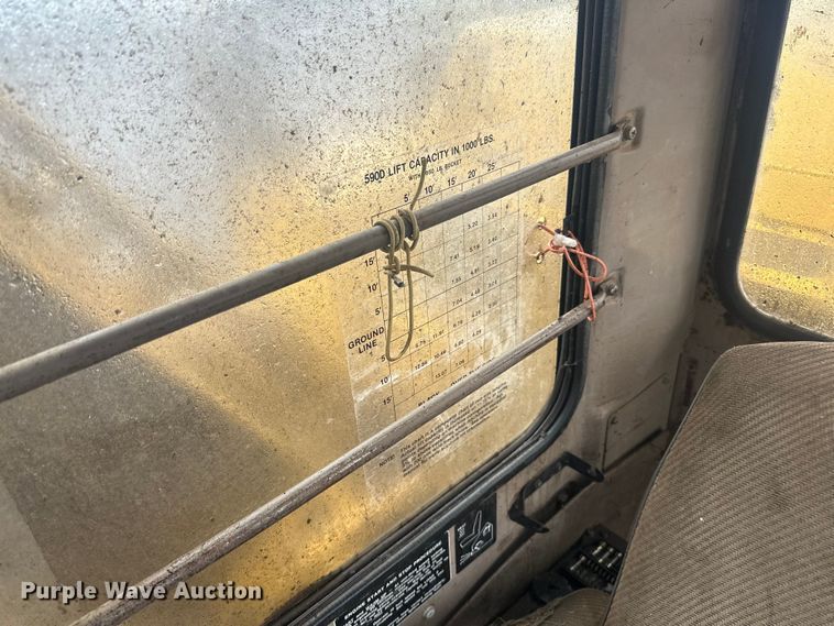 image for item DQ0804 John Deere 590D excavator