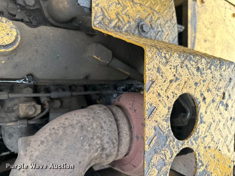 image for item DQ0804 John Deere 590D excavator