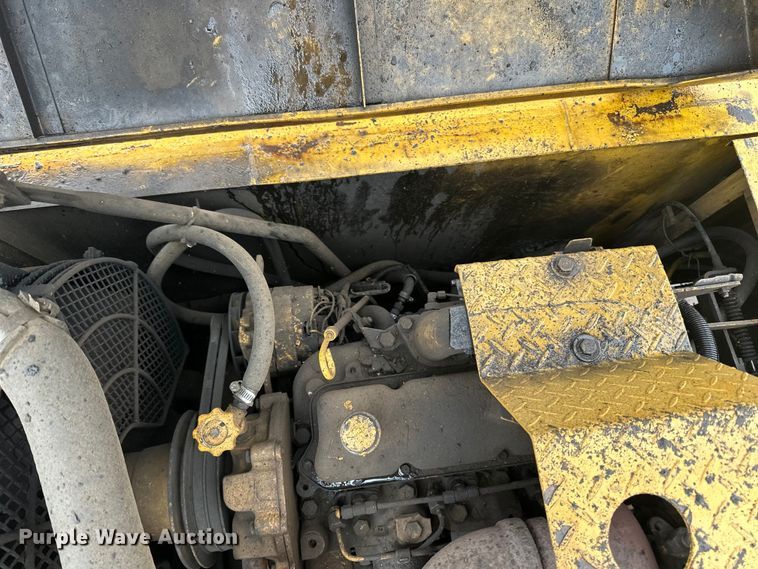 image for item DQ0804 John Deere 590D excavator