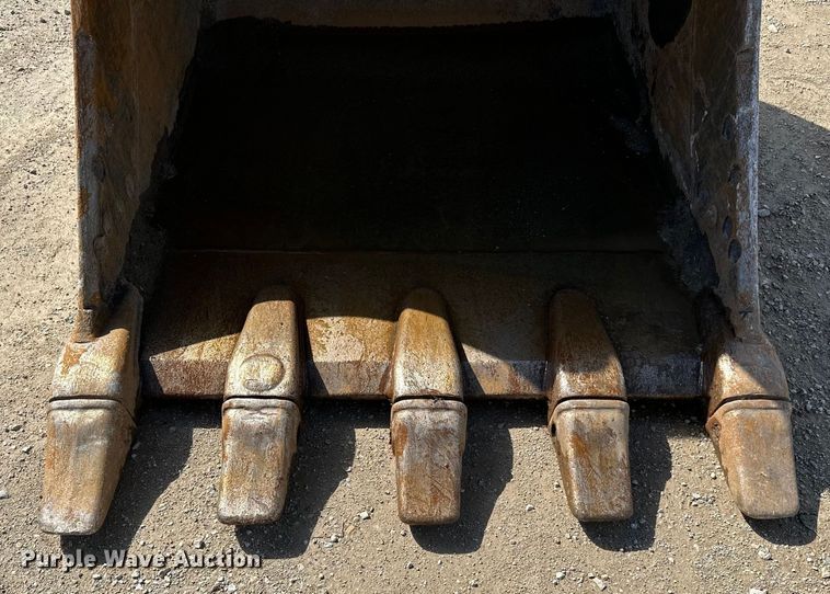 image for item DQ0814 2019 John Deere 350G LC excavator