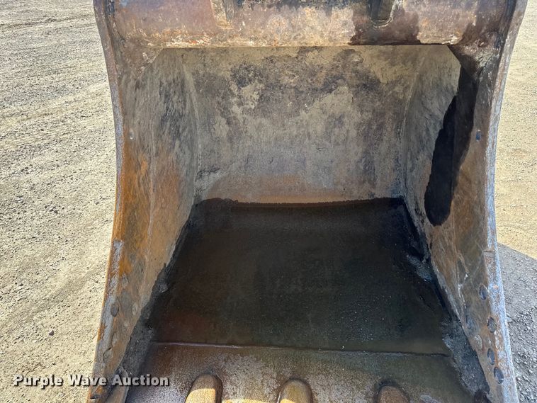 image for item DQ0814 2019 John Deere 350G LC excavator