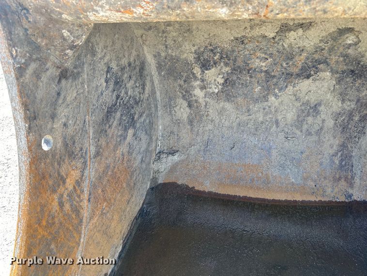 image for item DQ0814 2019 John Deere 350G LC excavator