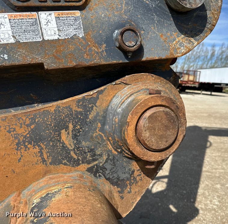 image for item DQ0814 2019 John Deere 350G LC excavator