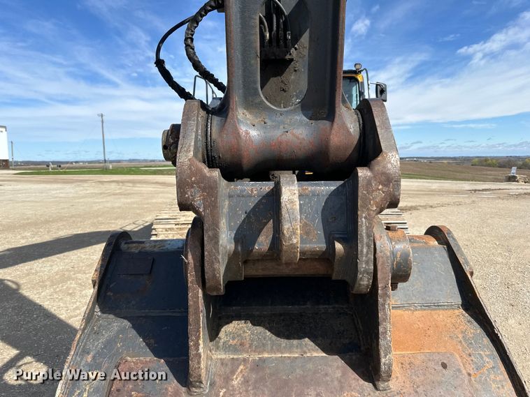 image for item DQ0814 2019 John Deere 350G LC excavator