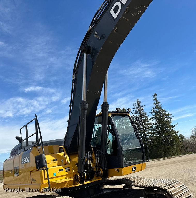 image for item DQ0814 2019 John Deere 350G LC excavator