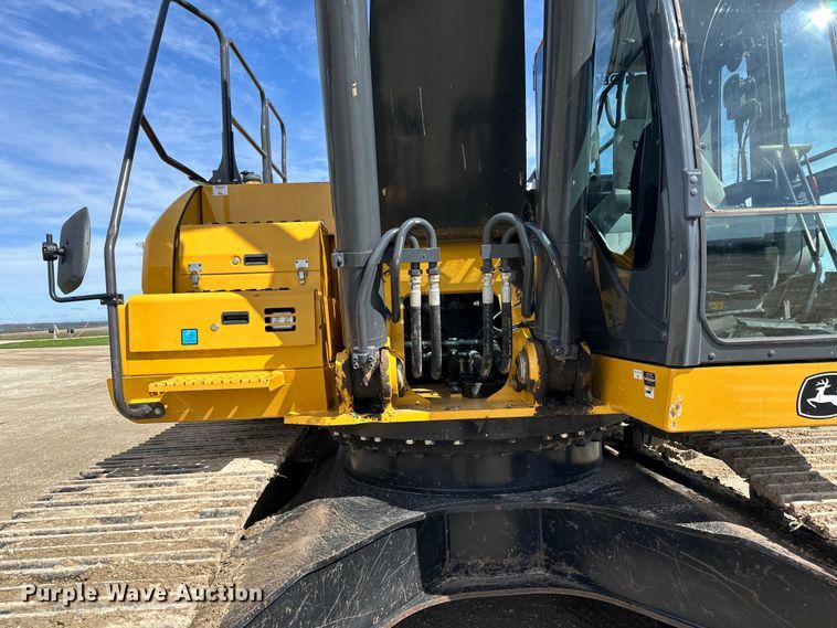 image for item DQ0814 2019 John Deere 350G LC excavator