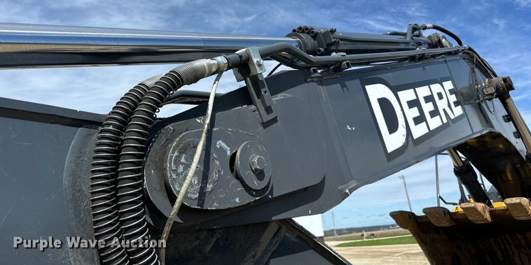 image for item DQ0814 2019 John Deere 350G LC excavator