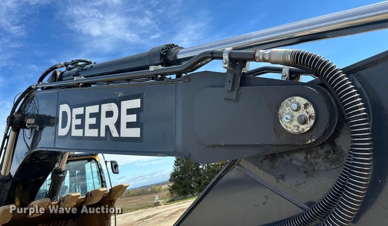 image for item DQ0814 2019 John Deere 350G LC excavator