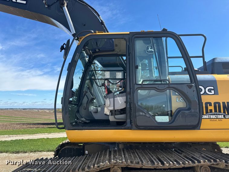 image for item DQ0814 2019 John Deere 350G LC excavator