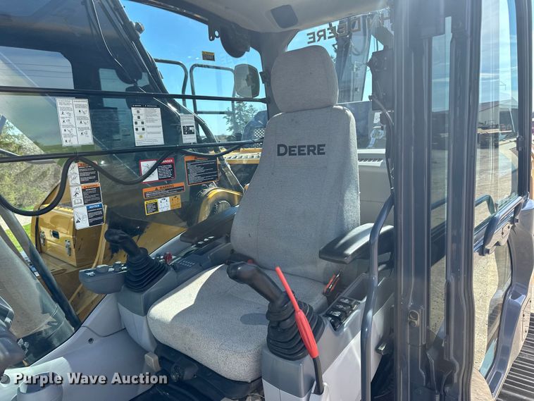 image for item DQ0814 2019 John Deere 350G LC excavator