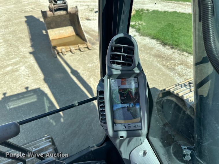 image for item DQ0814 2019 John Deere 350G LC excavator