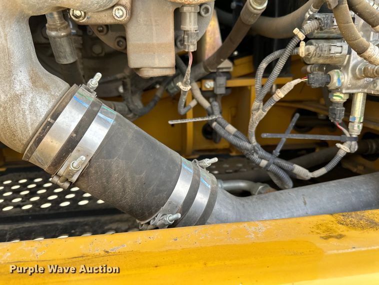 image for item DQ0814 2019 John Deere 350G LC excavator