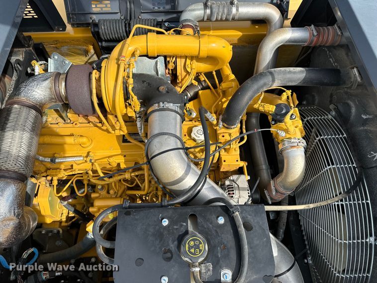 image for item DQ0814 2019 John Deere 350G LC excavator