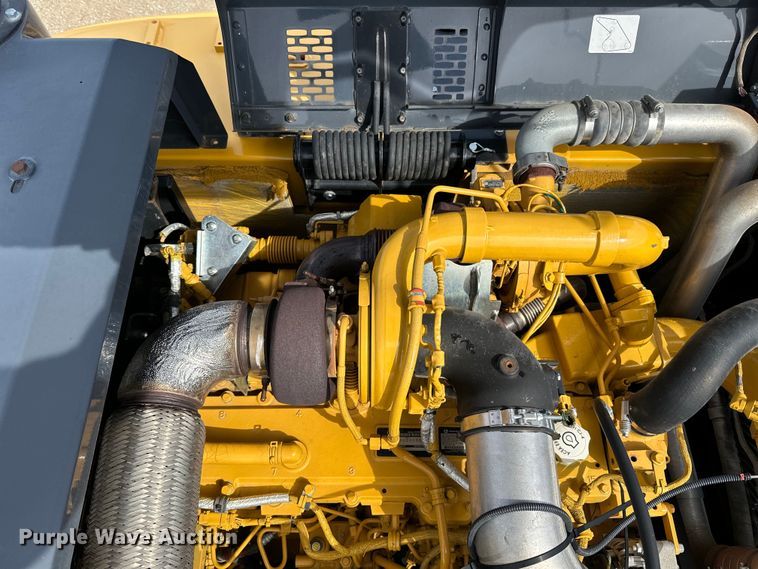 image for item DQ0814 2019 John Deere 350G LC excavator