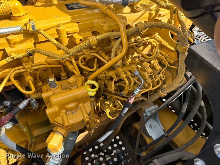 image for item DQ0814 2019 John Deere 350G LC excavator