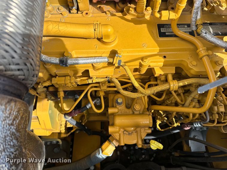 image for item DQ0814 2019 John Deere 350G LC excavator