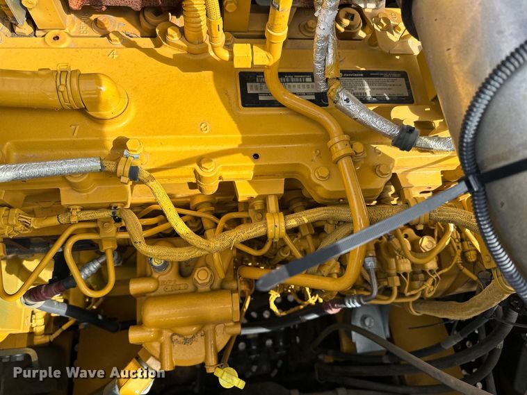 image for item DQ0814 2019 John Deere 350G LC excavator