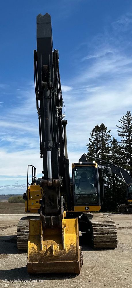 image for item DQ0815 2019 John Deere 350G LC excavator