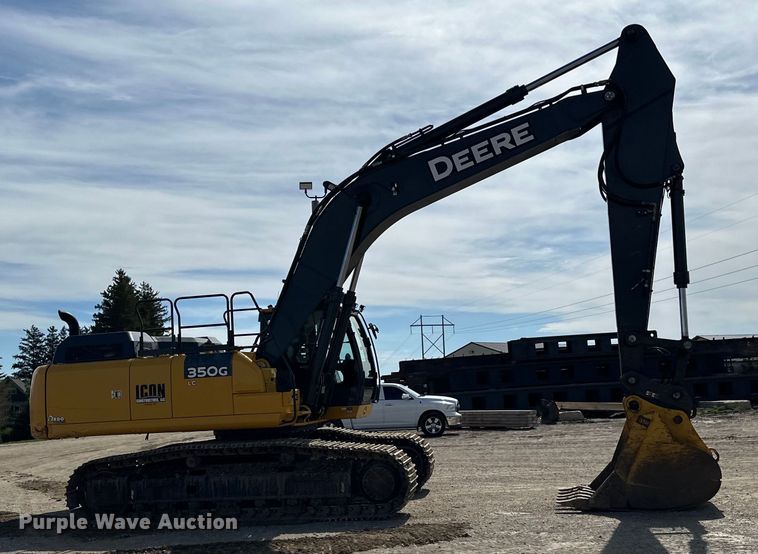 image for item DQ0815 2019 John Deere 350G LC excavator