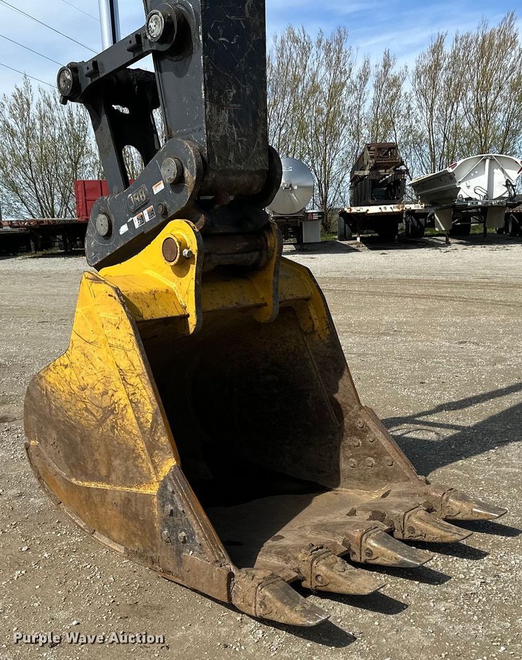 image for item DQ0815 2019 John Deere 350G LC excavator