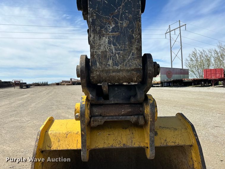 image for item DQ0815 2019 John Deere 350G LC excavator