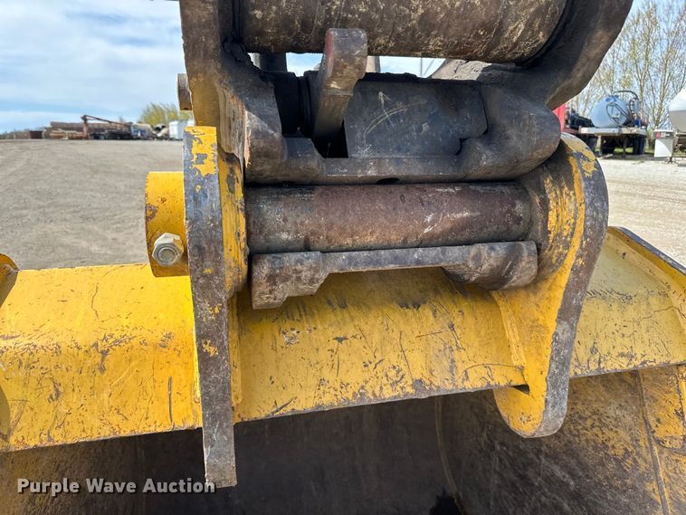 image for item DQ0815 2019 John Deere 350G LC excavator