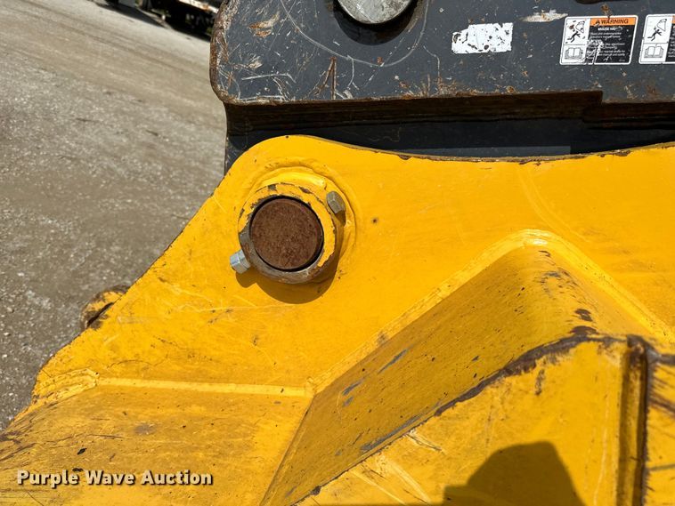 image for item DQ0815 2019 John Deere 350G LC excavator