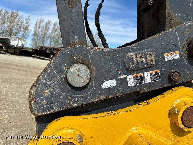 image for item DQ0815 2019 John Deere 350G LC excavator