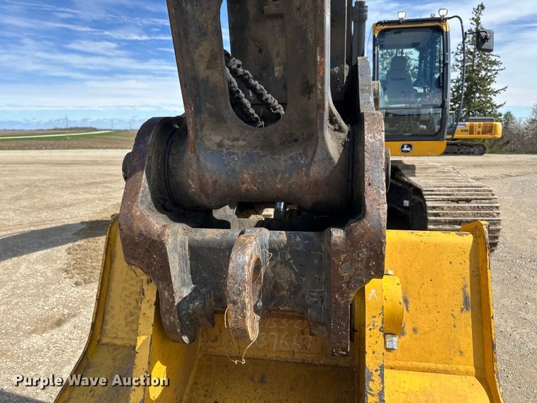 image for item DQ0815 2019 John Deere 350G LC excavator