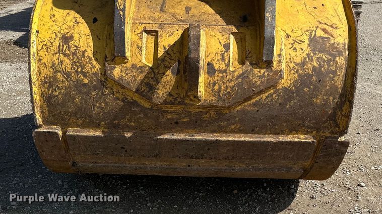 image for item DQ0815 2019 John Deere 350G LC excavator