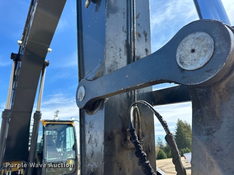 image for item DQ0815 2019 John Deere 350G LC excavator