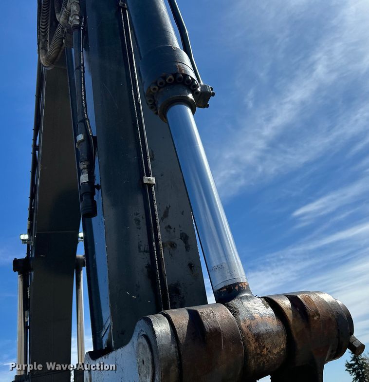 image for item DQ0815 2019 John Deere 350G LC excavator