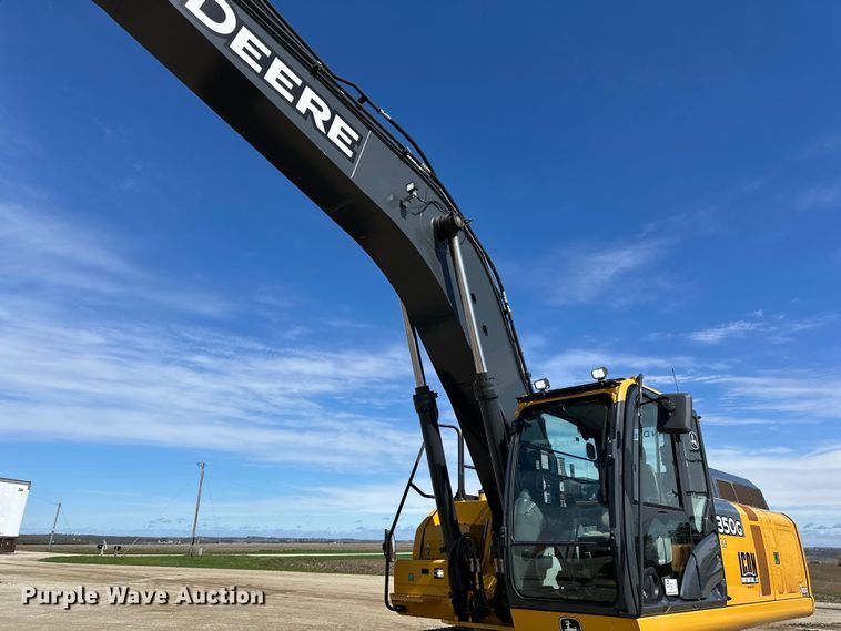 image for item DQ0815 2019 John Deere 350G LC excavator