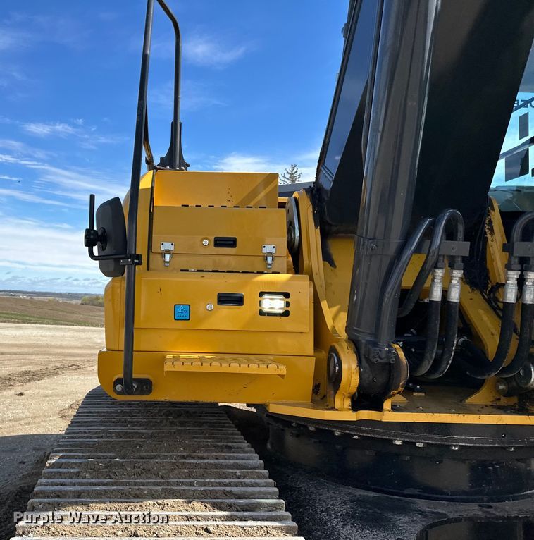 image for item DQ0815 2019 John Deere 350G LC excavator