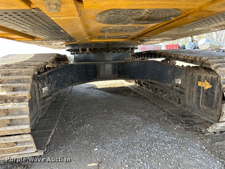 image for item DQ0815 2019 John Deere 350G LC excavator