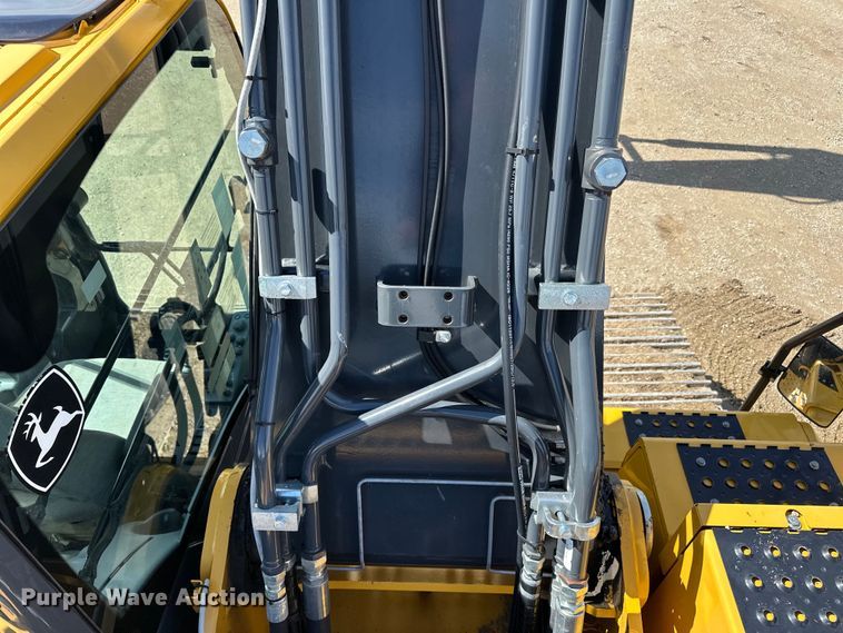 image for item DQ0815 2019 John Deere 350G LC excavator