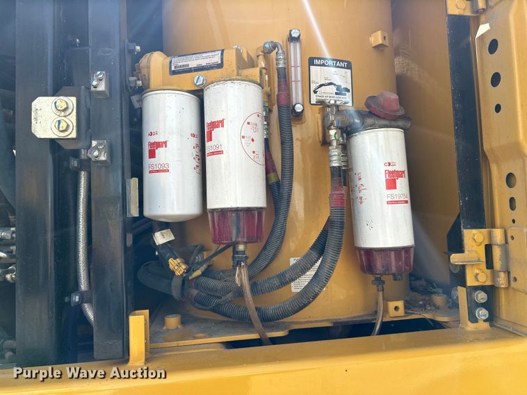 image for item DQ0815 2019 John Deere 350G LC excavator