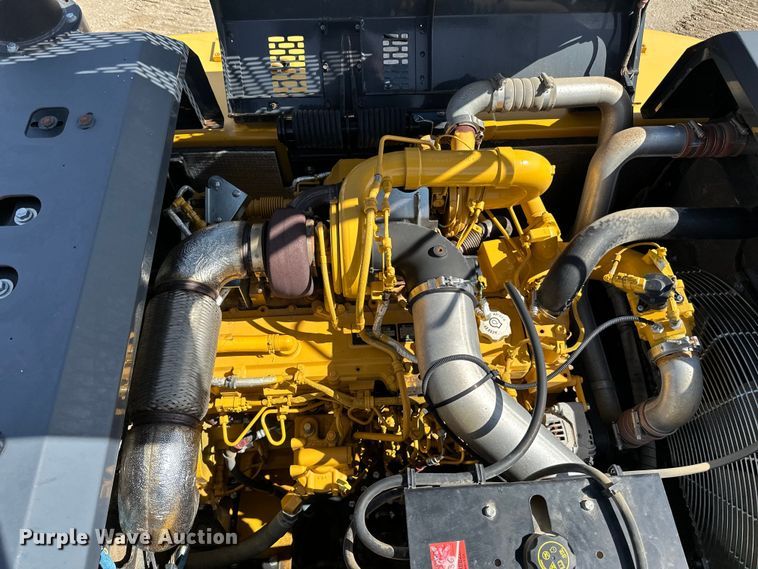 image for item DQ0815 2019 John Deere 350G LC excavator