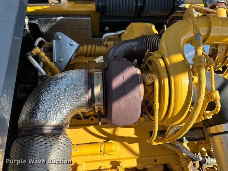 image for item DQ0815 2019 John Deere 350G LC excavator