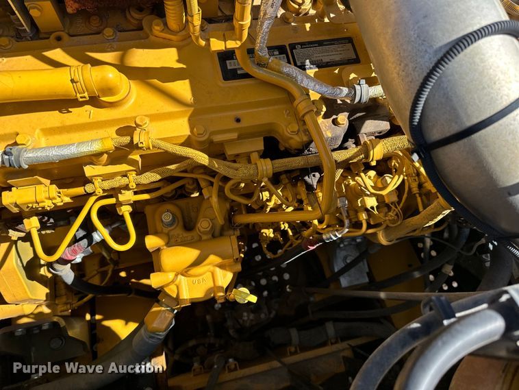 image for item DQ0815 2019 John Deere 350G LC excavator