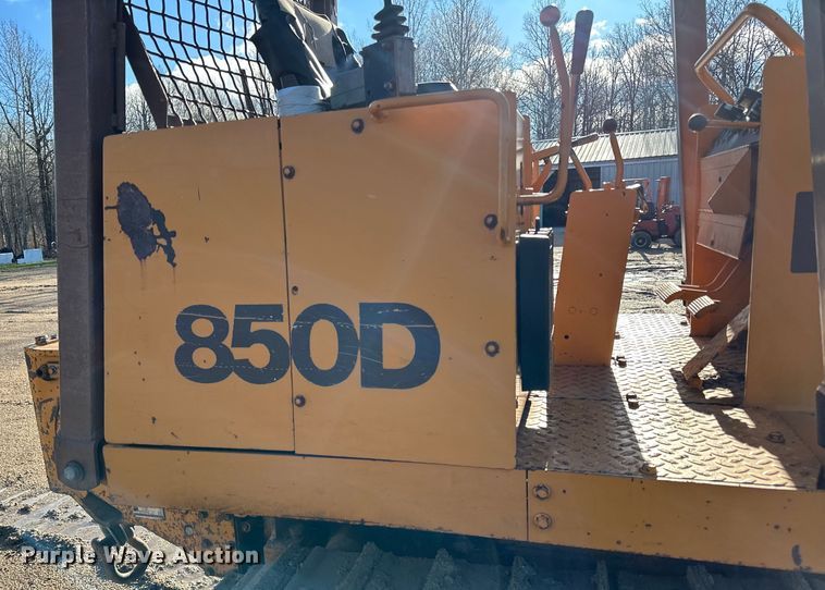 image for item DQ0819 1989 Case 850D dozer