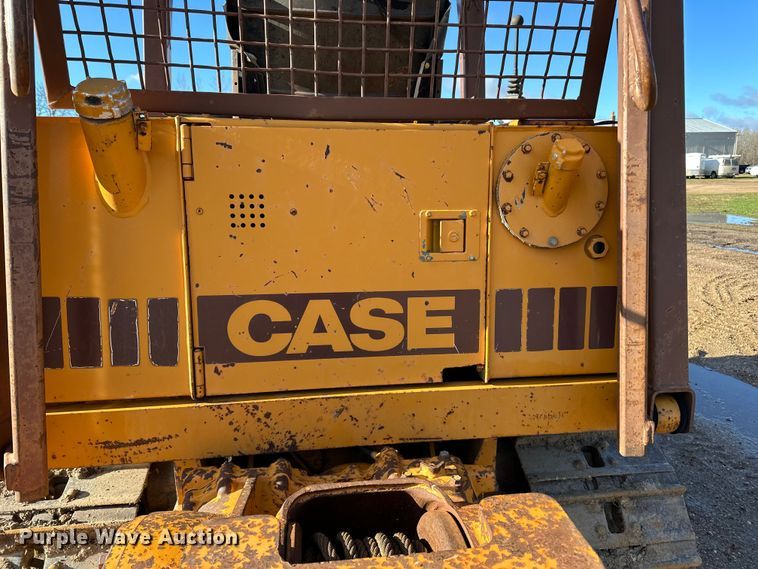 image for item DQ0819 1989 Case 850D dozer