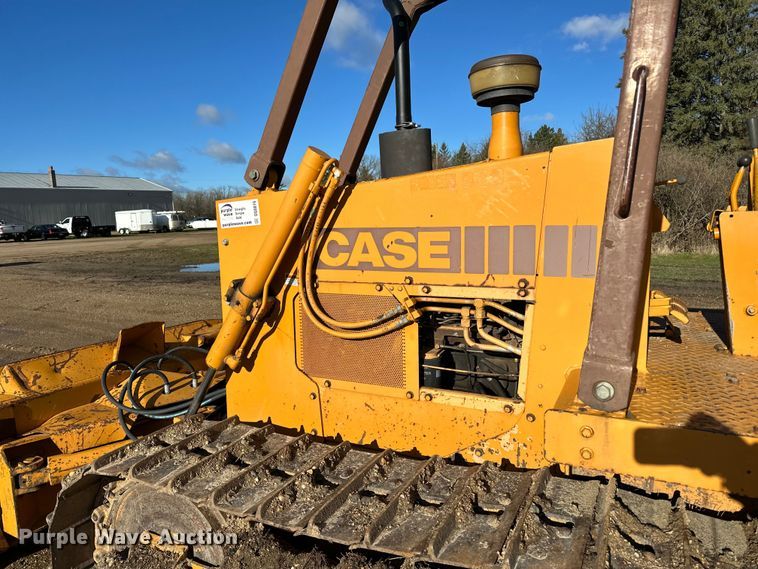 image for item DQ0819 1989 Case 850D dozer