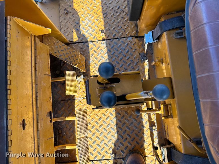 image for item DQ0819 1989 Case 850D dozer