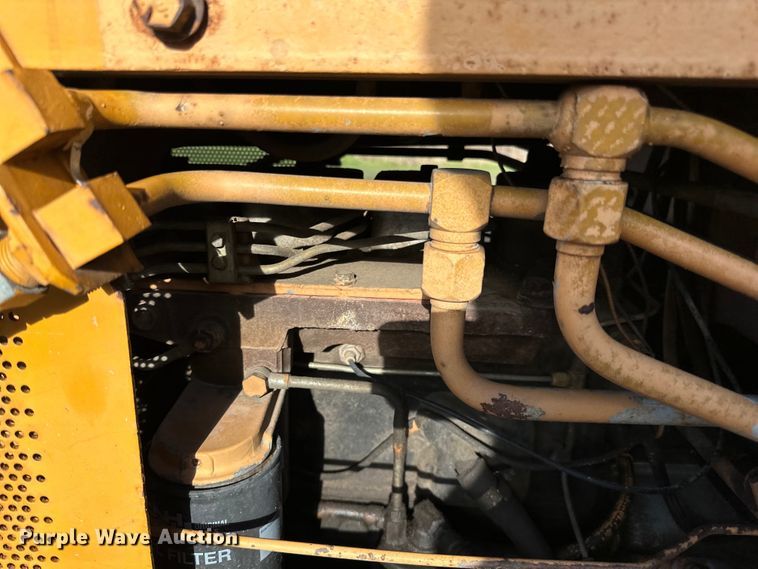 image for item DQ0819 1989 Case 850D dozer