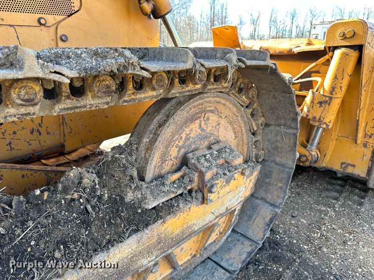image for item DQ0819 1989 Case 850D dozer