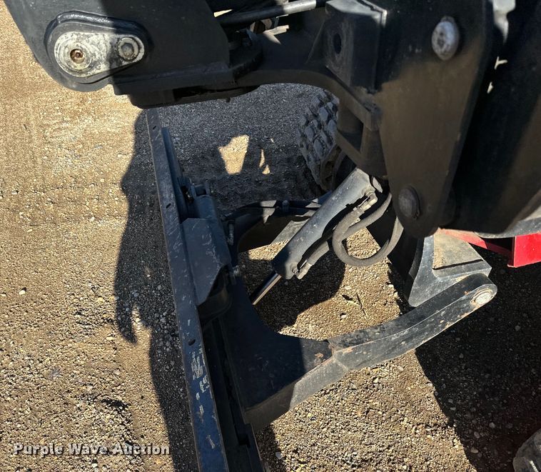 image for item DQ0820 2013 Toro  RT600 cable plow