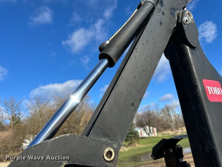 image for item DQ0820 2013 Toro  RT600 cable plow