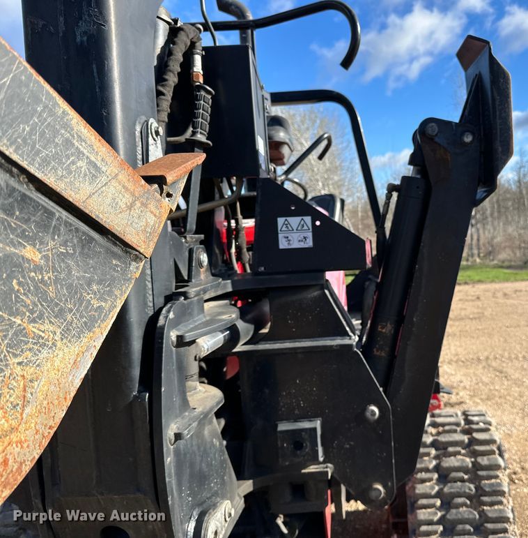 image for item DQ0820 2013 Toro  RT600 cable plow